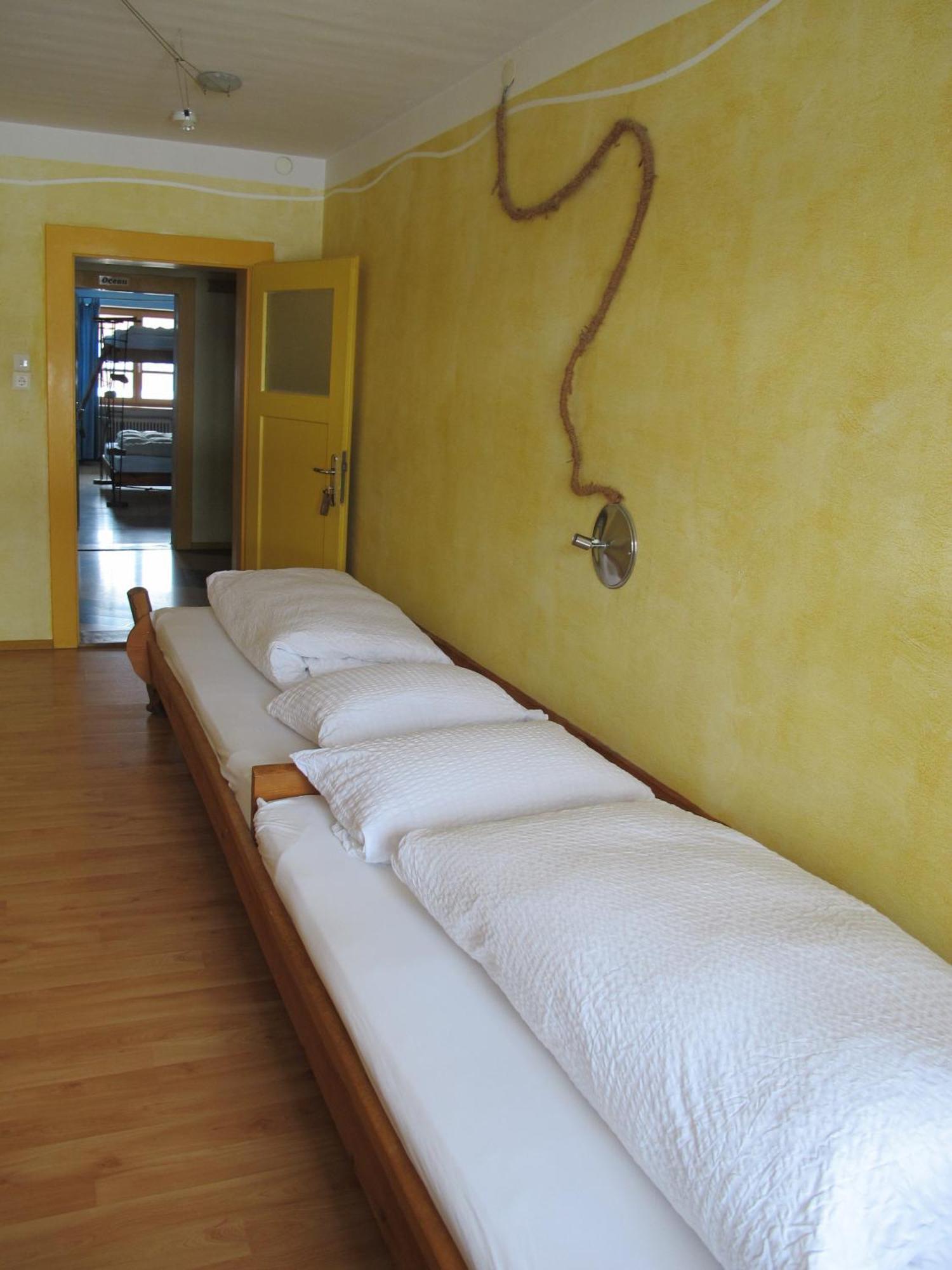 Schiff Bihlerdorf - Hostel 외부 사진