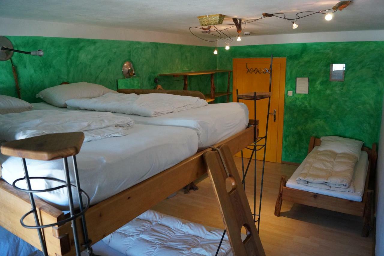 Schiff Bihlerdorf - Hostel 외부 사진