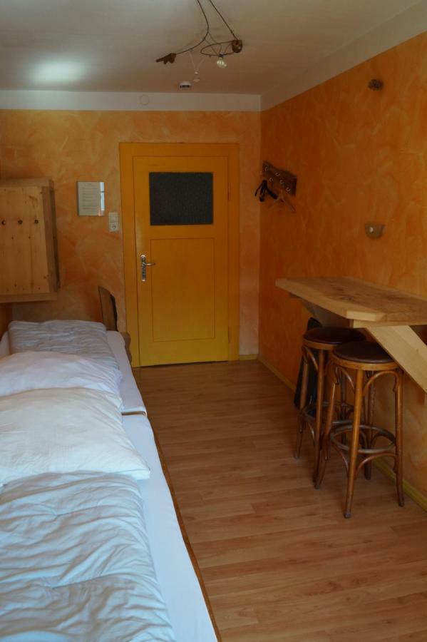 Schiff Bihlerdorf - Hostel 외부 사진